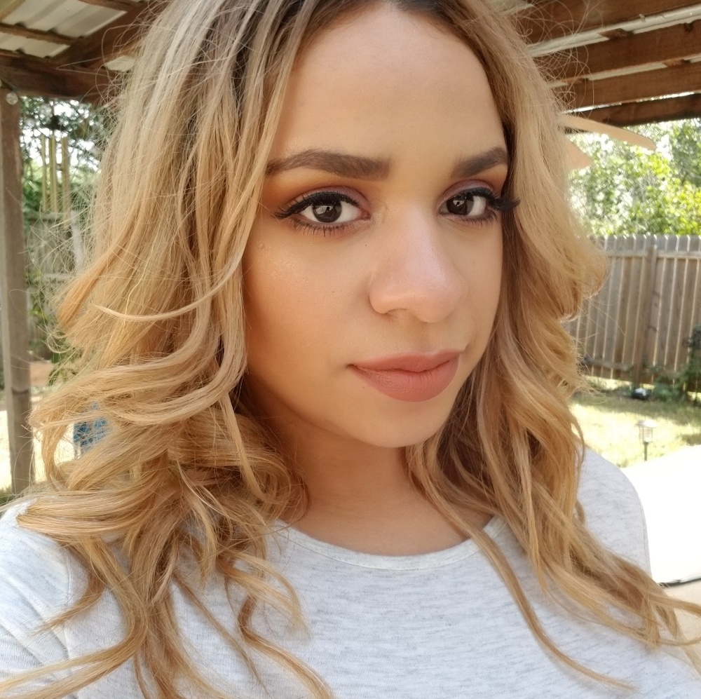 Meet your Posher, Chelsie